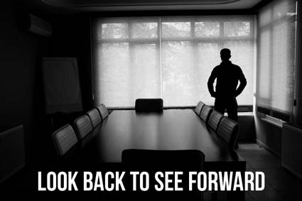 HRExaminer v1.44 for December 10, 2010 ~ Looking Back to See Forward in HR