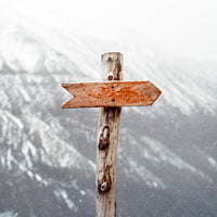 2016-08-08 hrexaminer thought leadership photo img sign mountains photo cc0 via pexels by jens johnsson photo 66100 sq 200px