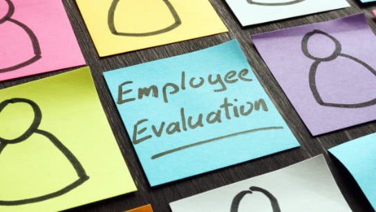 2020-10-01 HR Examiner article Jamie Resker and Mark Millett Dropping Annual Reviews While Still Measuring Performance stock photo img AdobeStock 299366852 544x307px.jpg